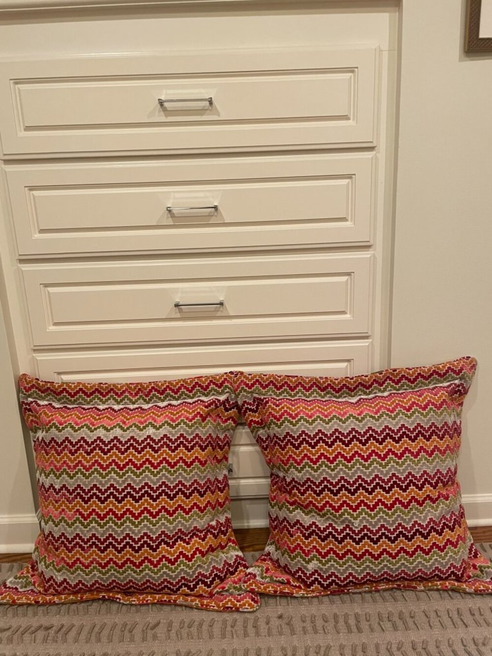 Euro shams and bed scarf - Picture 10 of 10